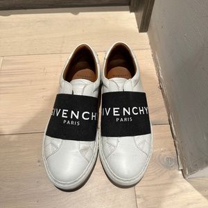 Givenchy Women’s Sneaker